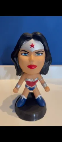 bobblehead da Mulher Maravilha.