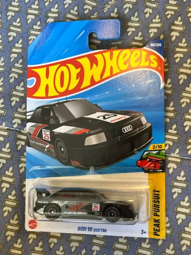 Hot Wheels Audi 90 Quattro na cor preta