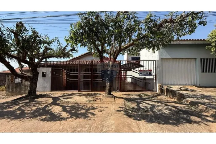 Casa à venda na Vila Aurora  Versatilidade e Localização Privilegiada!