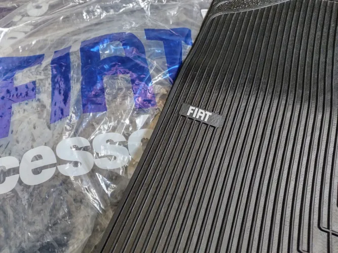 Tapete Fiat Uno Tempra Tipo Original Borcol Concessionária Raridade !