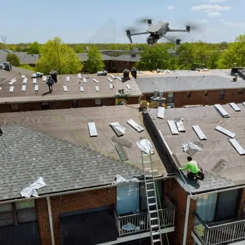 INSPEÇÃO DE TELHADOS COM DRONE