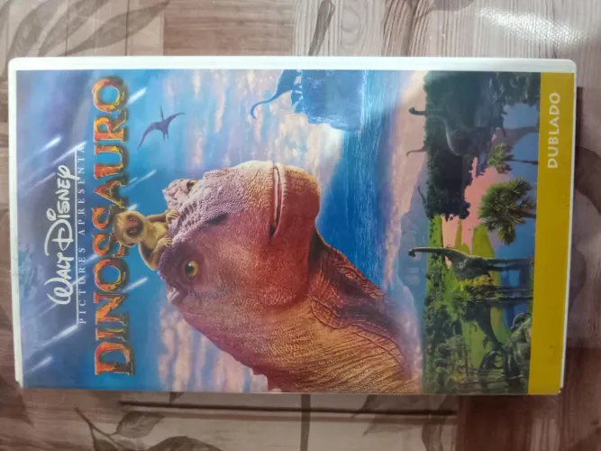 VHS - Dinossauro (Dublado)