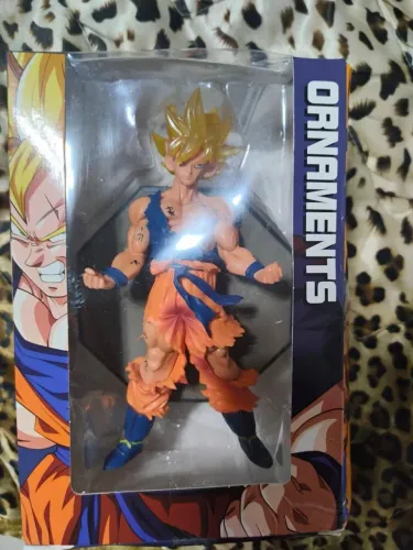 Action Figure Goku Super Saiyajin lacrado