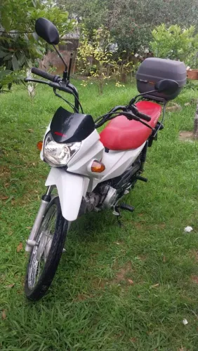 Honda Pop 110i - 2023 - Branca - Apenas 7.100 km rodados