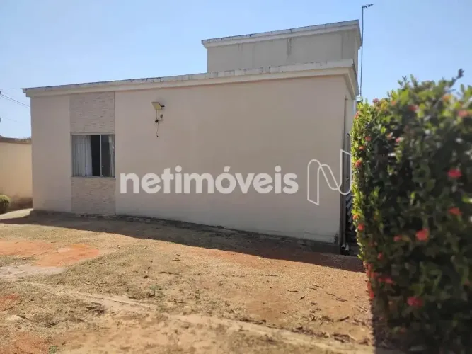 Casa à Venda no Condomínio Rosa dos Ventos Vespasiano/MG