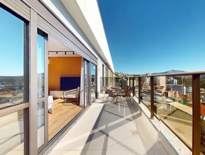 Apartamento Mobiliado à venda em Florianópolis, Terraço e 2 vagas - Próximo à UFSC, bairro