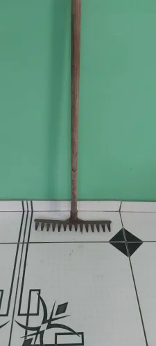 Ancinho para jardinagem
