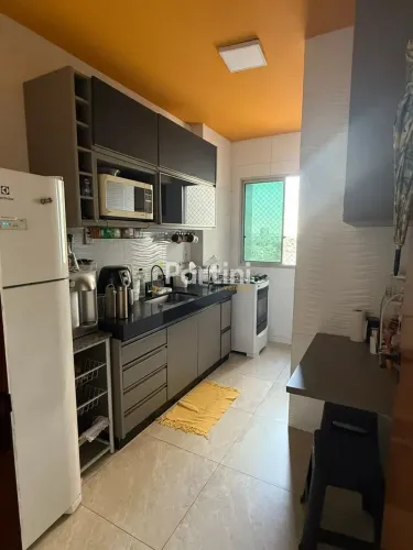 Apartamento à Venda 2 quartos ,1 suíte ,  Varanda, Aceita Pet,  Setor Oeste, Próximo ao La