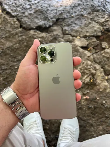 Vendo iPhone 16 pro max 256 gb