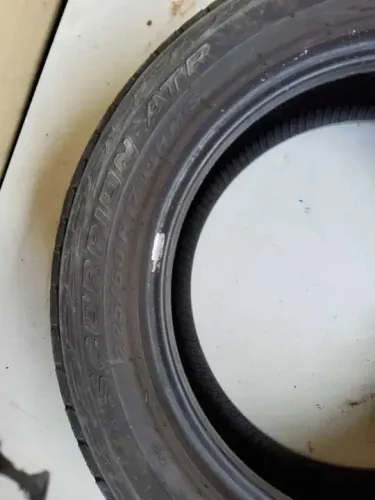  PNEU ARO 17 PIRELLI SCORPION ATR 225/60 R17    etq2596