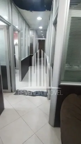 Excelente oportunidade: Casa comercial à venda na Vila Medeiros, São Paulo-SP! 19 salas, 5