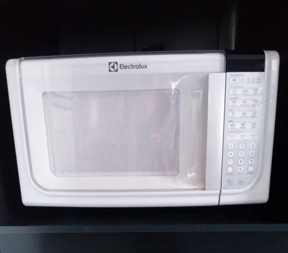 Microondas Eletrolux MEF41 31 Litros 110v<br>NOVO!!! ÓTIMO ESTADO