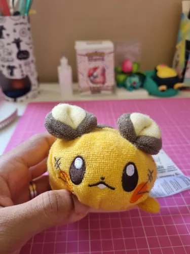 Dedene pelúcia pokemon center NY
