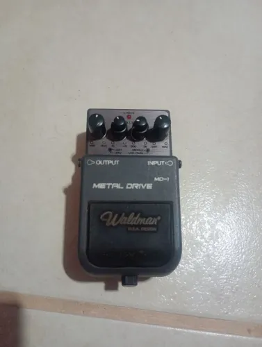 Pedal Waldman metal drive para guitarra 