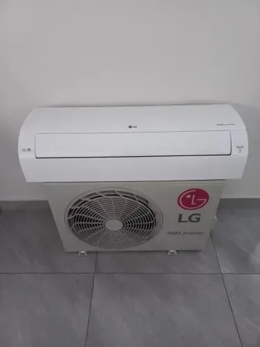VENDO AR-CONDICIONADO LG DUAL INVERTER 9.000 BTUs