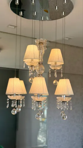 Lustre Castle com 9 cúpulas