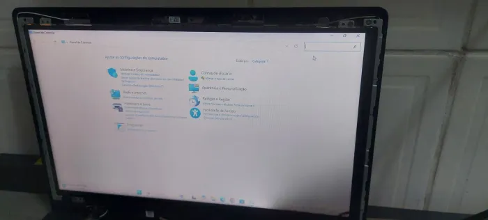Tela Led 15.6" slim 30 pinos usada com DETALHE (LEIA COM ATENÇÃO) **R$100,00**