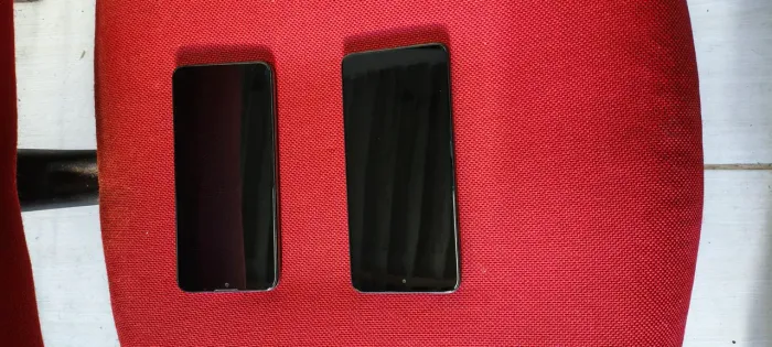 2 Celulares Motorola G30 e G15