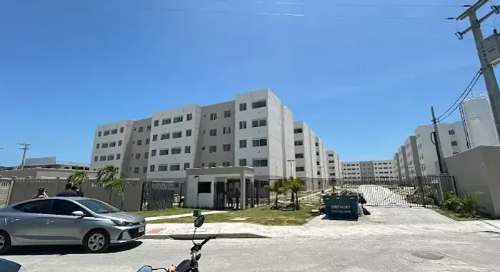 Imóvel para aluguel possui 40 metros quadrados com 2 quartos em Lagoa Redonda - Fortaleza