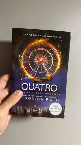 Quatro (histórias da série DIVERGENTE)