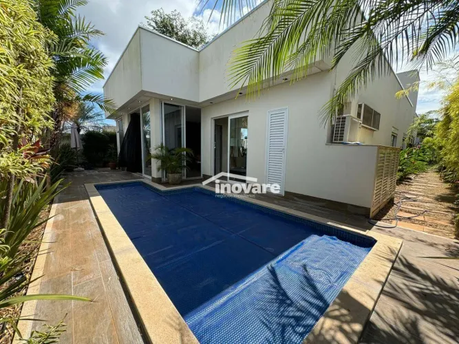 Casa com 3 dormitórios para alugar, 231 m² por R$ 15.800,00/mês - Granja Marileusa - Uberl