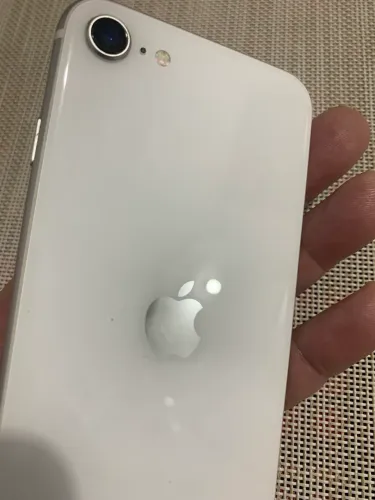 iPhone SE segunda geração 64Gb