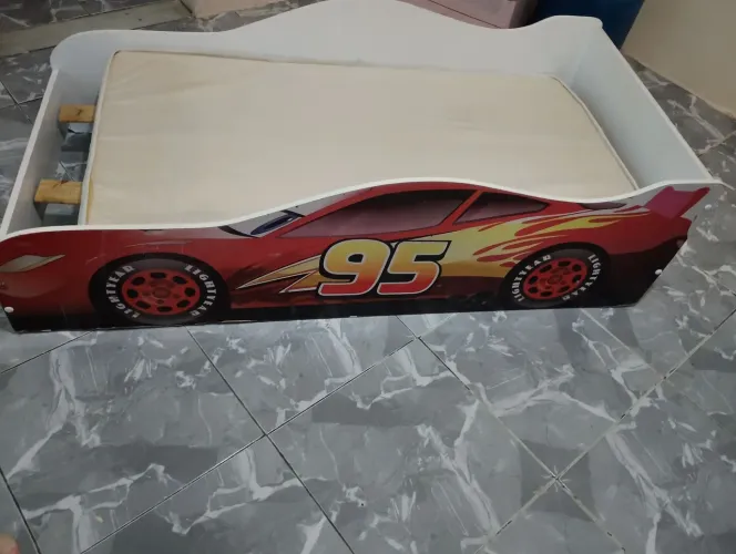 Cama do relâmpago mcQueen 