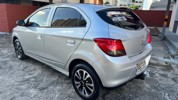 Chevrolet Onix Hatch LTZ 1.4 8V Flex Power Mec. 4P 2014
