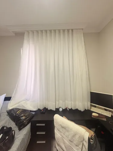 Cortina para trilho suíço 