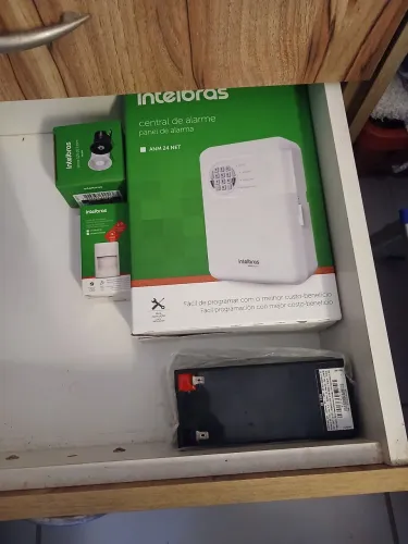 Central de alarme intelbras