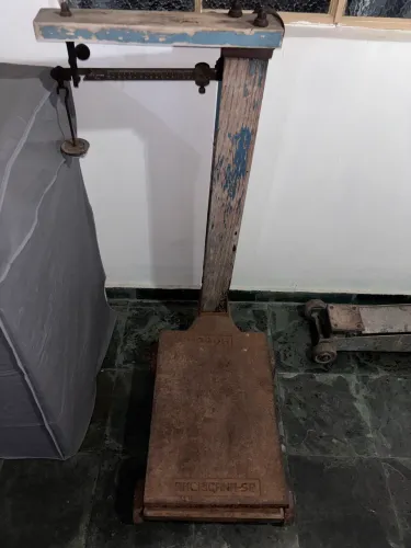 Balança antiga ARJA