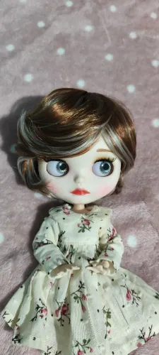 Peruca Curta Com Mechas Para Boneca Blythe + Touca De Silicone