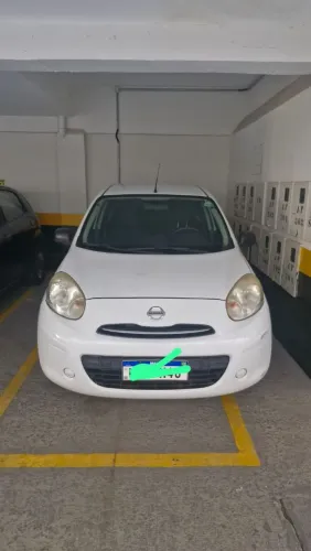 Nissan March 1.0 16V Flex Fuel 5P 2012