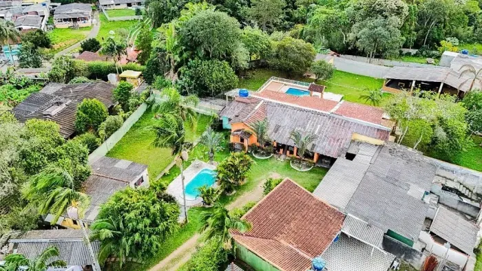 Chácara com 3 quartos à venda ou aluguel no Cipó - Embu-Guaçu/SP
