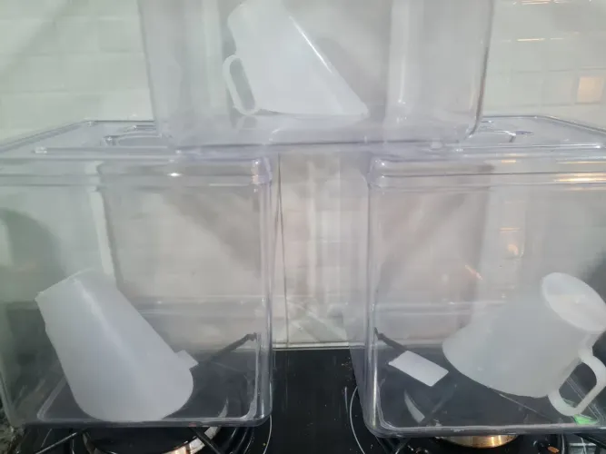 3 portes de acrílico com tampa 5 litros 