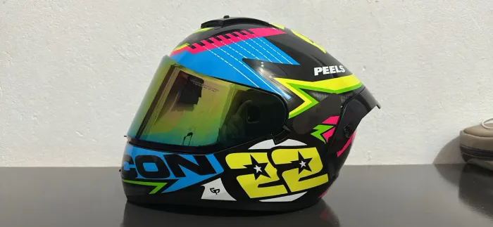 Capacete Peels