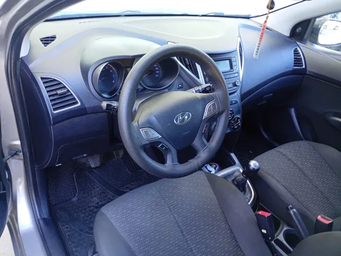 Hyundai HB20 Unique 1.0 Flex 12V Mec. 2019