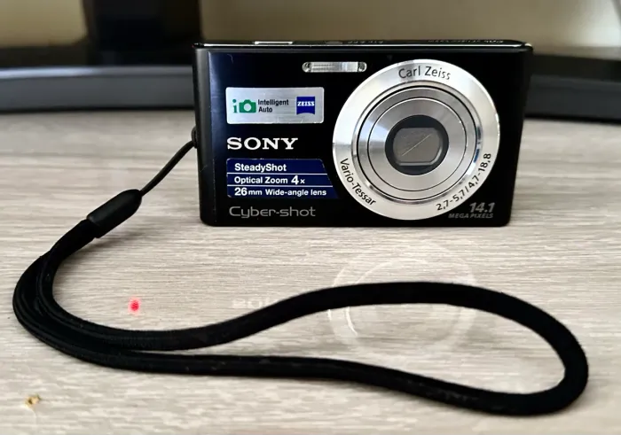 Vendo Câmera Sony Cyber-shot DSC-W320 14.1 MP
