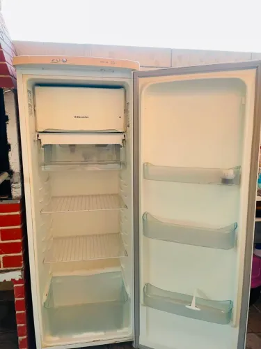 Geladeira em ótimo estado