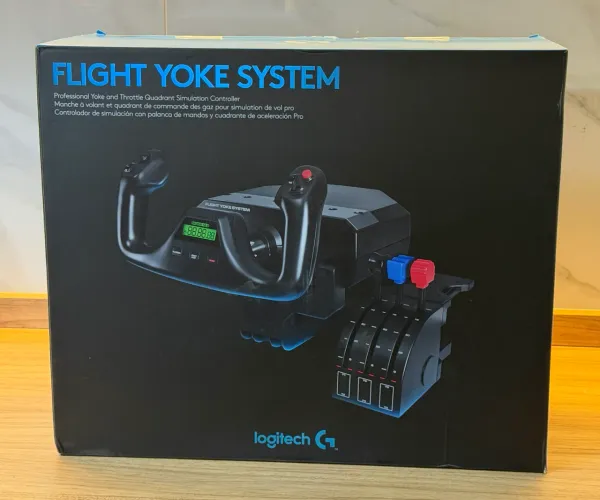 Simulador Logitech Flight Yoke System