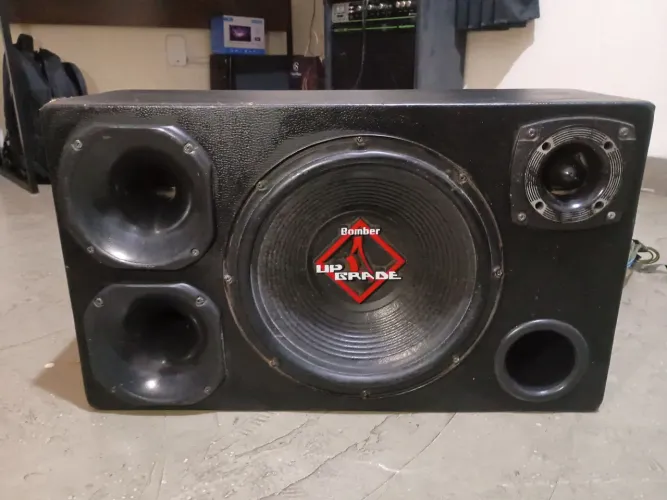 Caixa trio com Sub 12, 2 cornetas e 1 super tweeter