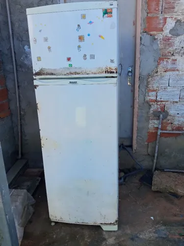 Vende -se geladeira 