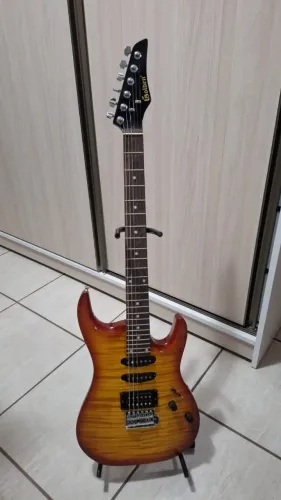 Guitarra Golden super strato ótimo estado 690,00 somos loja, teste na hora - 2201