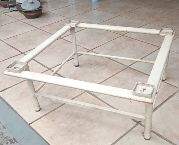 Base de ferro para mesa de centro