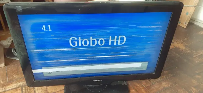 TvPhilips LCD 32 Polegadas - Não é Smart - Funciona **LER A DESCRICÃO **