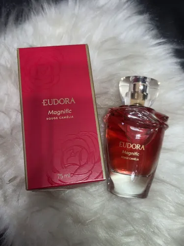 Perfume Eudora Magnific novo