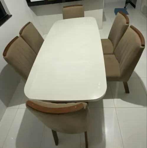 Mesa de Jantar 1,80m com 6 Cadeiras Estofadas