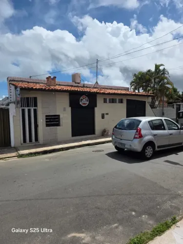 Imóvel para aluguel e venda possui 300 metros quadrados com 3 quartos em Cohama - São Luís