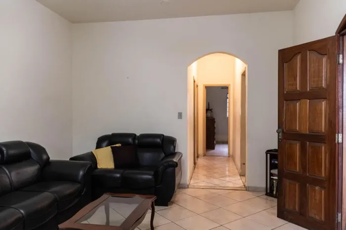 Casa à Venda - Jardim América, 6 Quartos, 360 m2