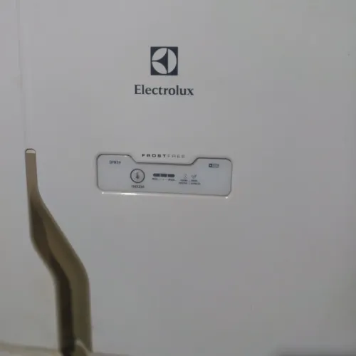FROST FREE SEM MOTOR. GELADEIRA.